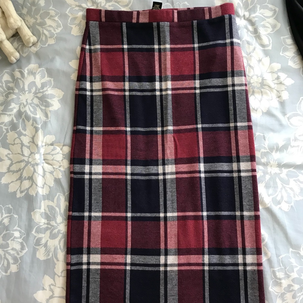 Forever 21 Plaid Pencil Skirt